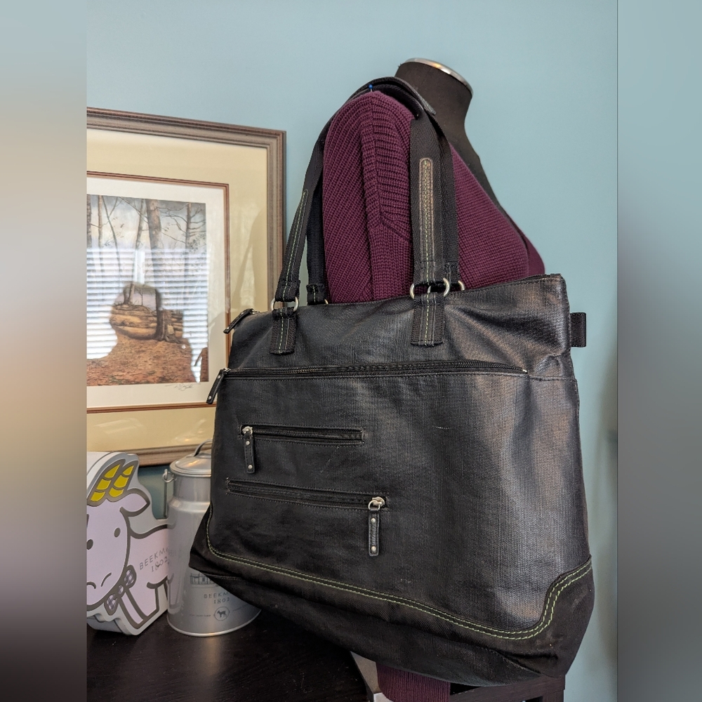 Highway Black shoulder tote bag, black
